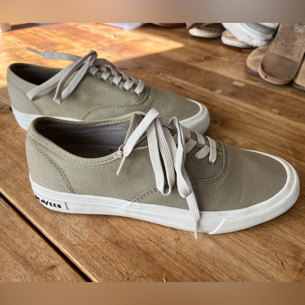 Women’s SeaVees Legend Seachange Canvas Sneakers size 8.5